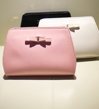 มาใหม่ พร้อมส่ง กระเป๋า Luluhouse รุ่น L95-01SP14party กระเป๋าสไตล์เกาหลี สีขาว Soft Pink หวาน หรู 